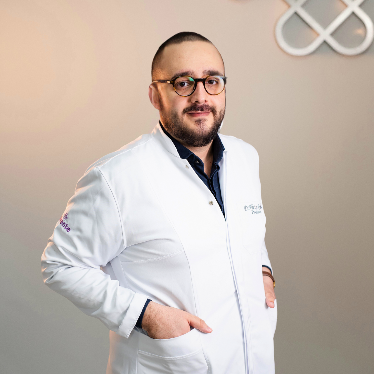 Dr. Victor Cunha